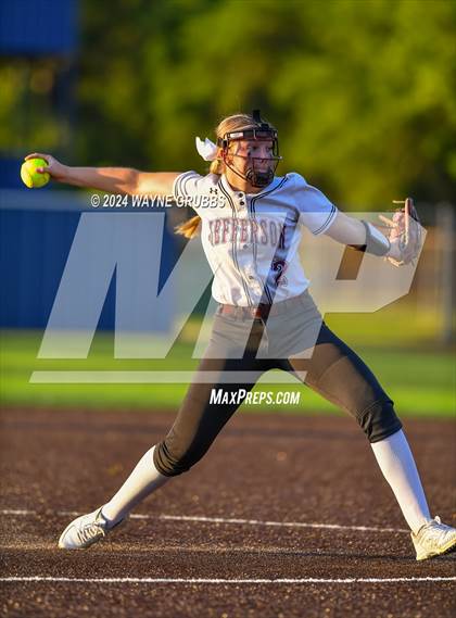 Thumbnail 3 in Jefferson vs. Mount Vernon (UIL Softball 3A Area Playoff) photogallery.