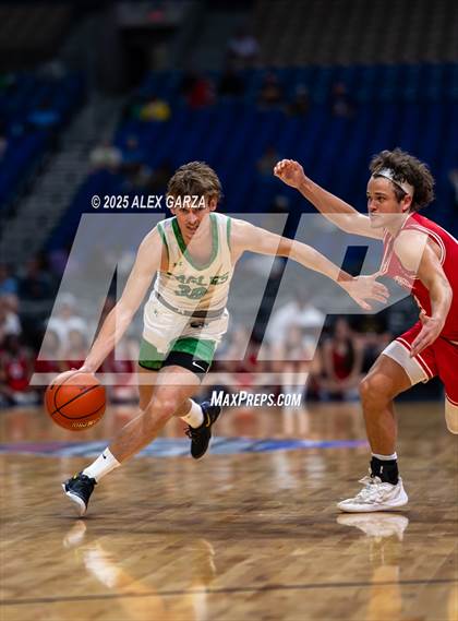 Thumbnail 2 in Columbus vs. Tatum (UIL 3A Basketball Division I Final) photogallery.