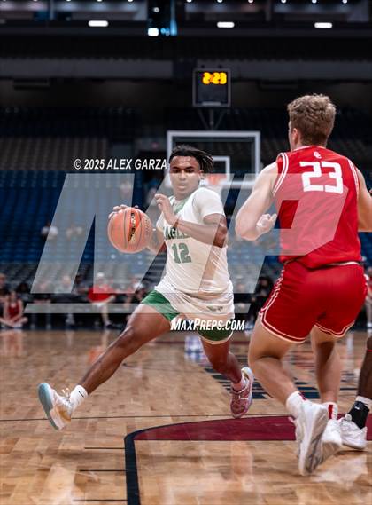 Thumbnail 2 in Columbus vs. Tatum (UIL 3A Basketball Division I Final) photogallery.