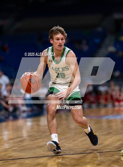 Thumbnail 1 in Columbus vs. Tatum (UIL 3A Basketball Division I Final) photogallery.