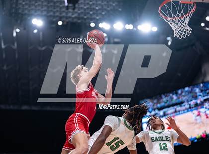 Thumbnail 2 in Columbus vs. Tatum (UIL 3A Basketball Division I Final) photogallery.