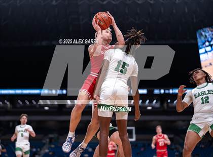 Thumbnail 3 in Columbus vs. Tatum (UIL 3A Basketball Division I Final) photogallery.
