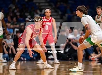 Thumbnail 2 in Columbus vs. Tatum (UIL 3A Basketball Division I Final) photogallery.