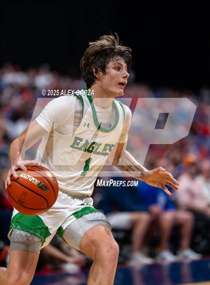 Thumbnail 2 in Columbus vs. Tatum (UIL 3A Basketball Division I Final) photogallery.