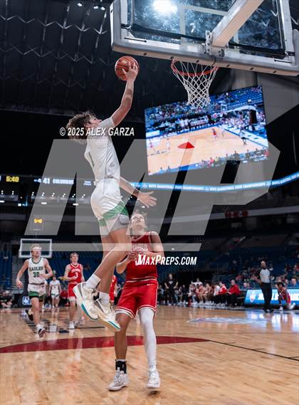 Thumbnail 3 in Columbus vs. Tatum (UIL 3A Basketball Division I Final) photogallery.