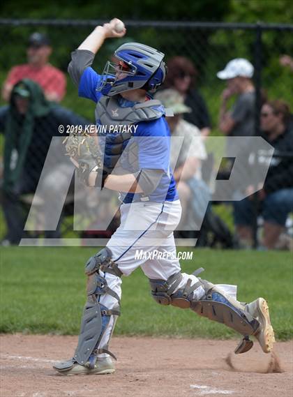 Thumbnail 3 in St. Paul Catholic vs. Coventry (CIAC Class S Semifinal) photogallery.