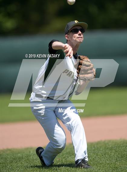 Thumbnail 3 in St. Paul Catholic vs. Coventry (CIAC Class S Semifinal) photogallery.