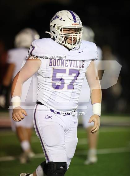 Thumbnail 3 in Booneville @ Glen Rose (AAA 3A Quarterfinal) photogallery.