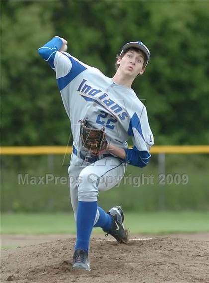 Thumbnail 2 in Newington @ Maloney photogallery.