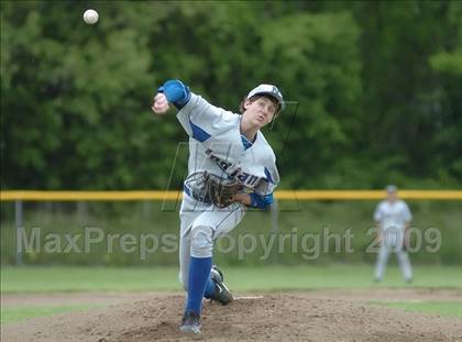 Thumbnail 2 in Newington @ Maloney photogallery.