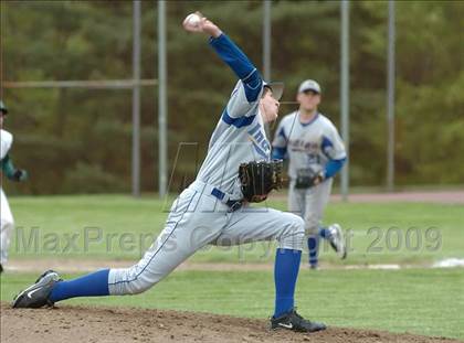 Thumbnail 2 in Newington @ Maloney photogallery.