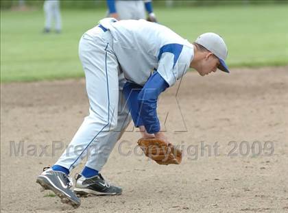 Thumbnail 1 in Newington @ Maloney photogallery.