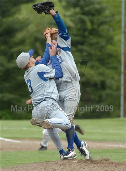Thumbnail 1 in Newington @ Maloney photogallery.