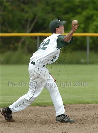 Thumbnail 2 in Newington @ Maloney photogallery.