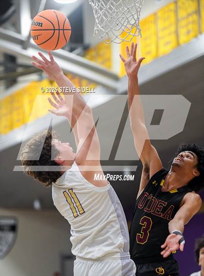 Thumbnail 2 in St. Augustine vs. O'Dea photogallery.