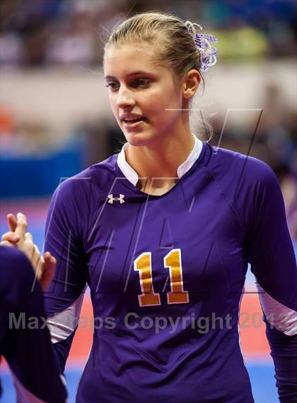 Thumbnail 2 in Eaton vs. Holy Family (CHSAA 3A Semifinal) photogallery.