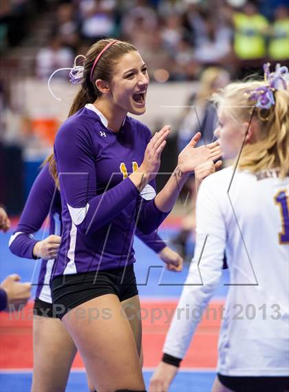 Thumbnail 3 in Eaton vs. Holy Family (CHSAA 3A Semifinal) photogallery.