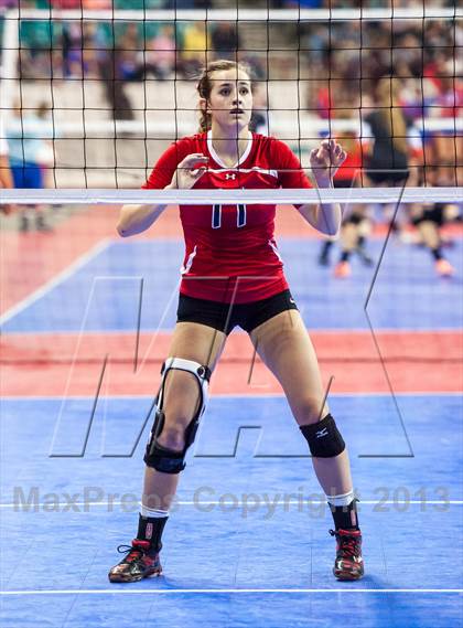 Thumbnail 3 in Eaton vs. Holy Family (CHSAA 3A Semifinal) photogallery.