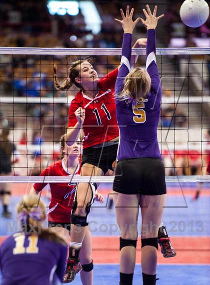 Thumbnail 2 in Eaton vs. Holy Family (CHSAA 3A Semifinal) photogallery.