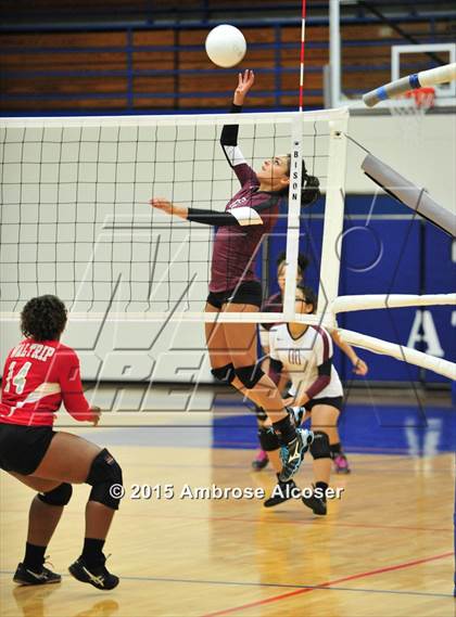 Thumbnail 3 in Reagan vs. Waltrip photogallery.