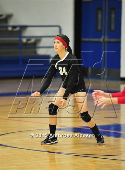 Thumbnail 3 in Reagan vs. Waltrip photogallery.