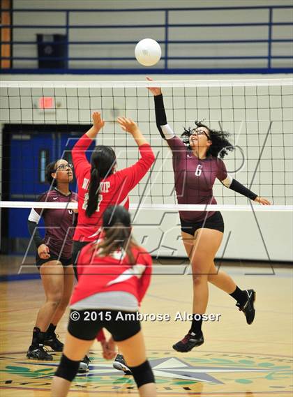 Thumbnail 3 in Reagan vs. Waltrip photogallery.