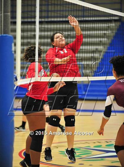 Thumbnail 3 in Reagan vs. Waltrip photogallery.