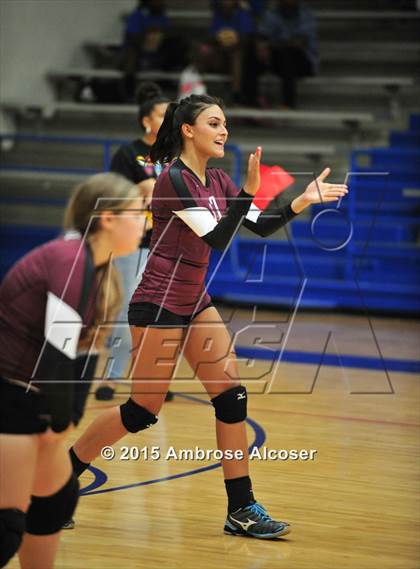 Thumbnail 2 in Reagan vs. Waltrip photogallery.