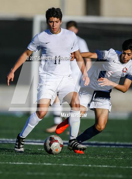 Thumbnail 3 in Chaminade vs  Loyola photogallery.