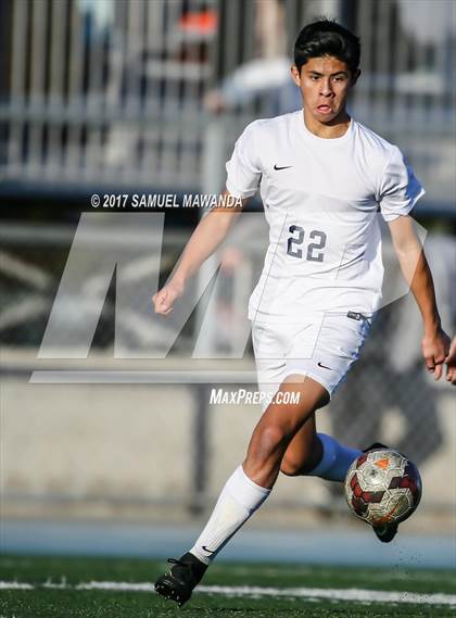 Thumbnail 3 in Chaminade vs  Loyola photogallery.