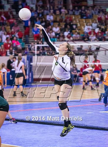 Thumbnail 2 in Manitou Springs vs. Pagosa Springs (CHSAA 3A Playoff) photogallery.