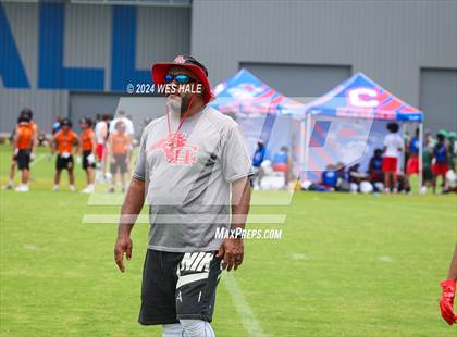 Thumbnail 1 in South Gibson vs Center Hill (U of Memphis 7v7) photogallery.
