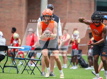 Thumbnail 3 in South Gibson vs Center Hill (U of Memphis 7v7) photogallery.