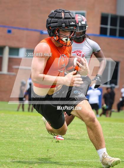 Thumbnail 1 in South Gibson vs Center Hill (U of Memphis 7v7) photogallery.