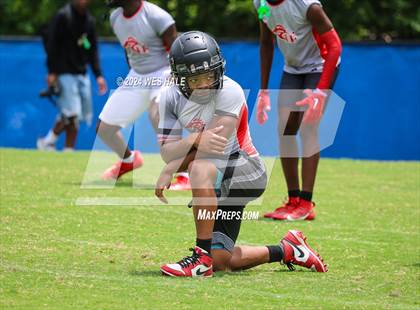 Thumbnail 2 in South Gibson vs Center Hill (U of Memphis 7v7) photogallery.