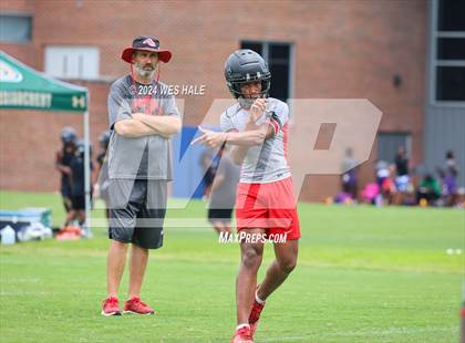 Thumbnail 3 in South Gibson vs Center Hill (U of Memphis 7v7) photogallery.