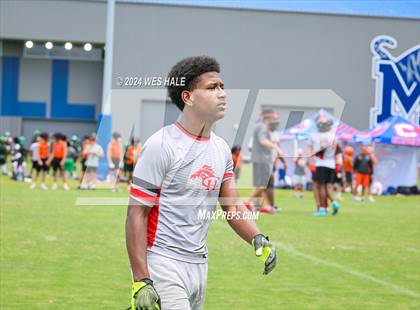 Thumbnail 3 in South Gibson vs Center Hill (U of Memphis 7v7) photogallery.