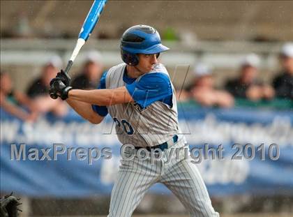 Thumbnail 2 in Roseville vs. Tartan (Section 4AAA Playoffs) photogallery.