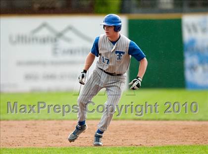 Thumbnail 1 in Roseville vs. Tartan (Section 4AAA Playoffs) photogallery.