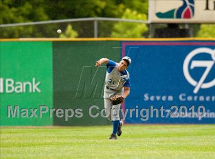 Thumbnail 3 in Roseville vs. Tartan (Section 4AAA Playoffs) photogallery.
