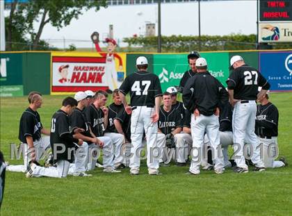 Thumbnail 1 in Roseville vs. Tartan (Section 4AAA Playoffs) photogallery.