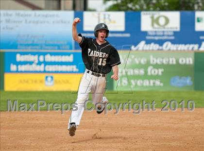 Thumbnail 2 in Roseville vs. Tartan (Section 4AAA Playoffs) photogallery.