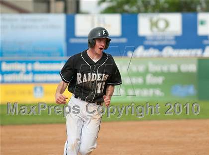 Thumbnail 1 in Roseville vs. Tartan (Section 4AAA Playoffs) photogallery.