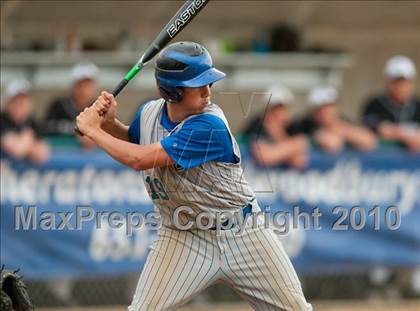 Thumbnail 1 in Roseville vs. Tartan (Section 4AAA Playoffs) photogallery.