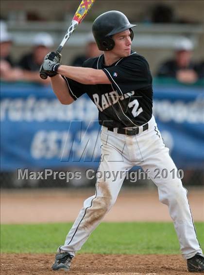 Thumbnail 3 in Roseville vs. Tartan (Section 4AAA Playoffs) photogallery.