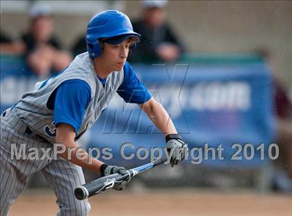 Thumbnail 2 in Roseville vs. Tartan (Section 4AAA Playoffs) photogallery.