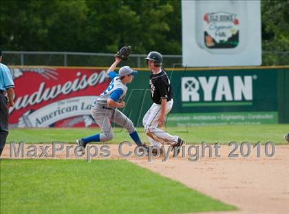 Thumbnail 1 in Roseville vs. Tartan (Section 4AAA Playoffs) photogallery.