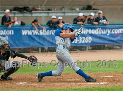 Thumbnail 3 in Roseville vs. Tartan (Section 4AAA Playoffs) photogallery.