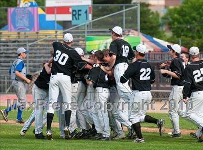Thumbnail 2 in Roseville vs. Tartan (Section 4AAA Playoffs) photogallery.