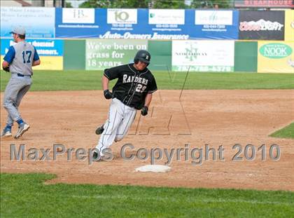 Thumbnail 3 in Roseville vs. Tartan (Section 4AAA Playoffs) photogallery.